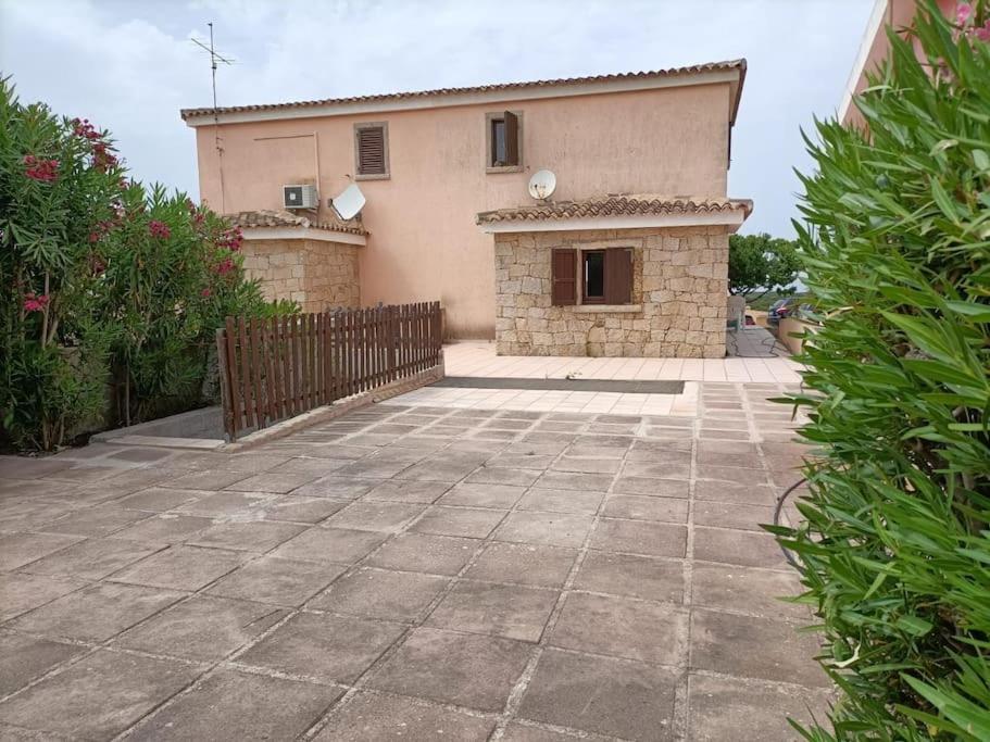 Casa A Pochi Minuti Dalla Spiaggia Di Vignola Vignola Mare Eksteriør bilde
